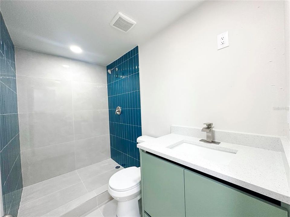 待售: $430,000 (3 贝兹, 3 浴室, 1092 平方英尺)