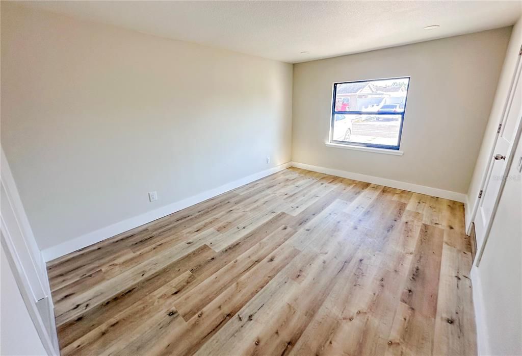 待售: $430,000 (3 贝兹, 3 浴室, 1092 平方英尺)