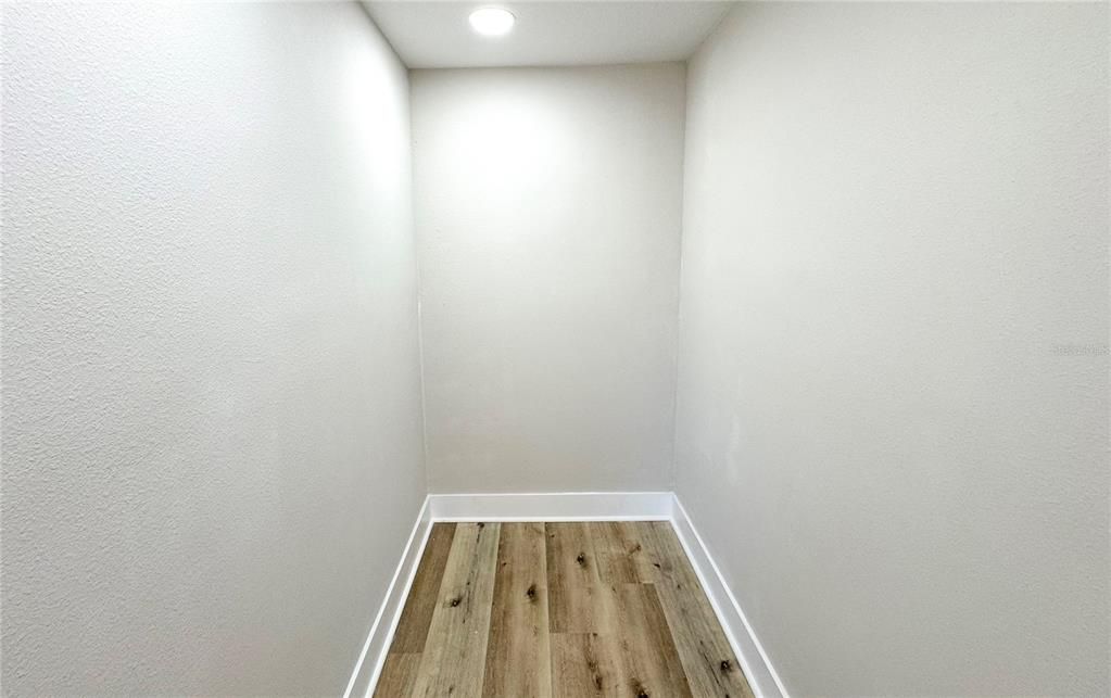 待售: $430,000 (3 贝兹, 3 浴室, 1092 平方英尺)