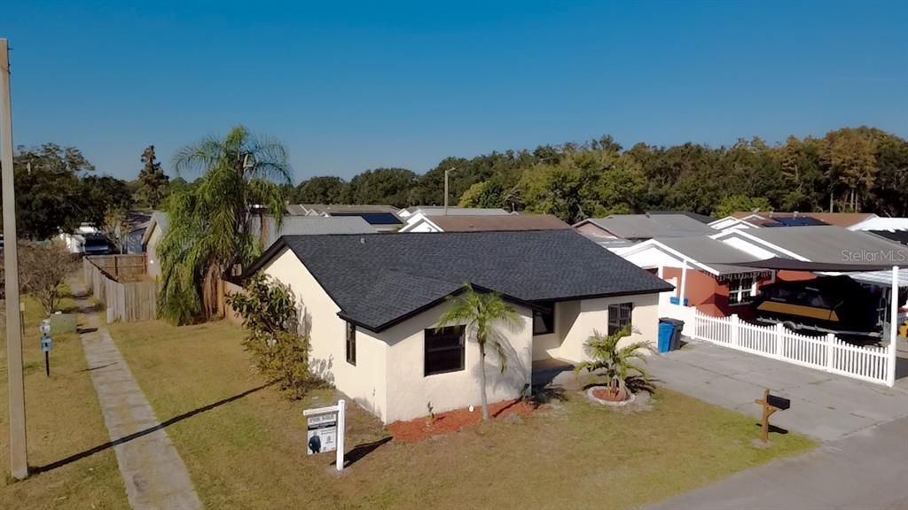 待售: $430,000 (3 贝兹, 3 浴室, 1092 平方英尺)