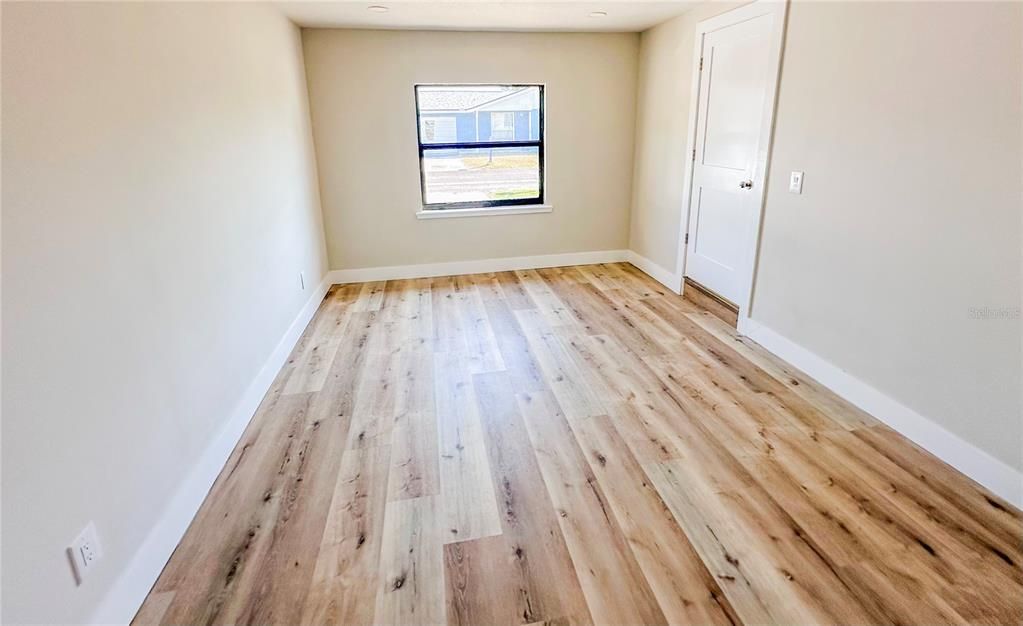 待售: $430,000 (3 贝兹, 3 浴室, 1092 平方英尺)