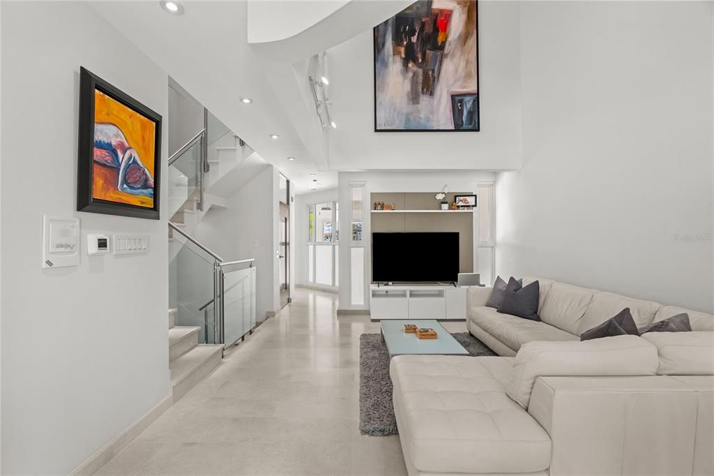 For Sale: $1,885,000 (4 beds, 4 baths, 3652 Square Feet)