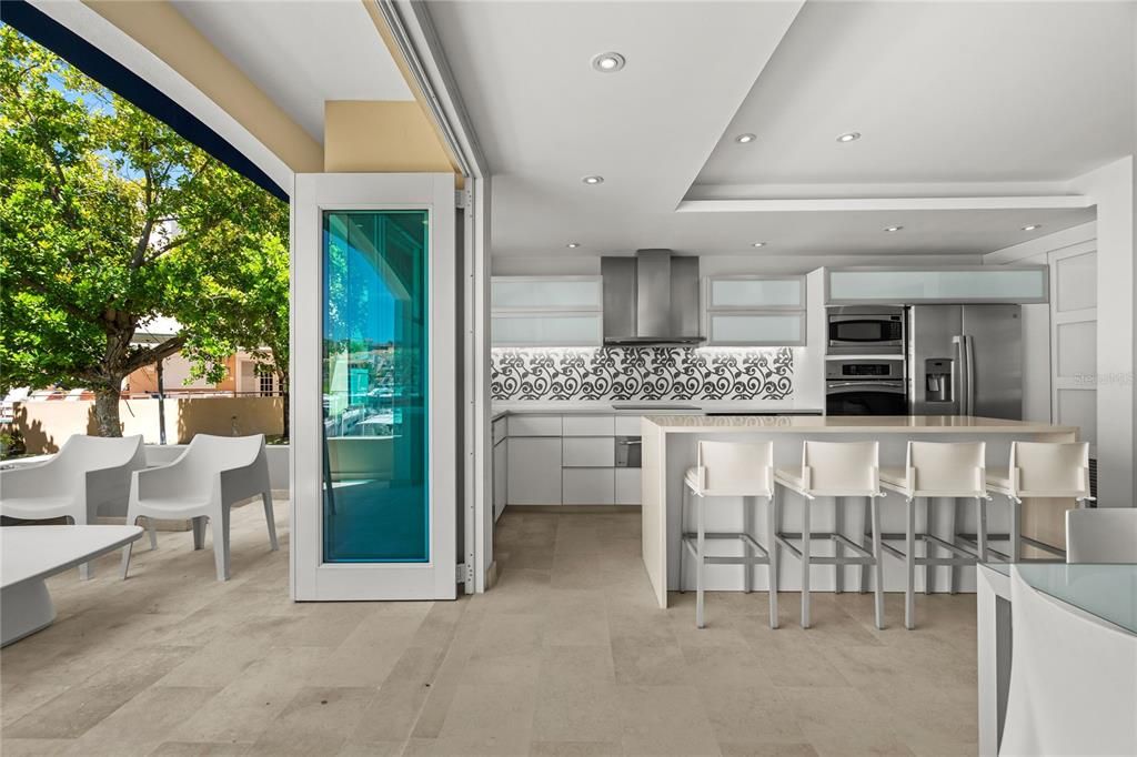 For Sale: $1,885,000 (4 beds, 4 baths, 3652 Square Feet)