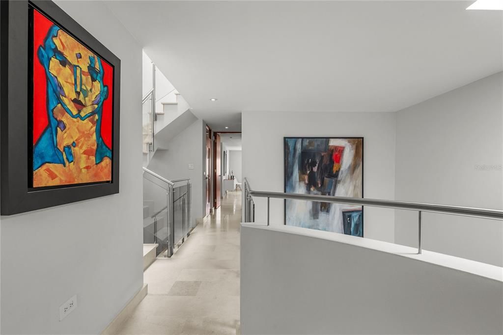 For Sale: $1,885,000 (4 beds, 4 baths, 3652 Square Feet)