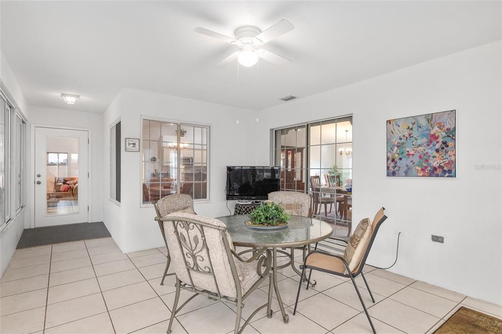 Active With Contract: $319,500 (3 beds, 2 baths, 2106 Square Feet)