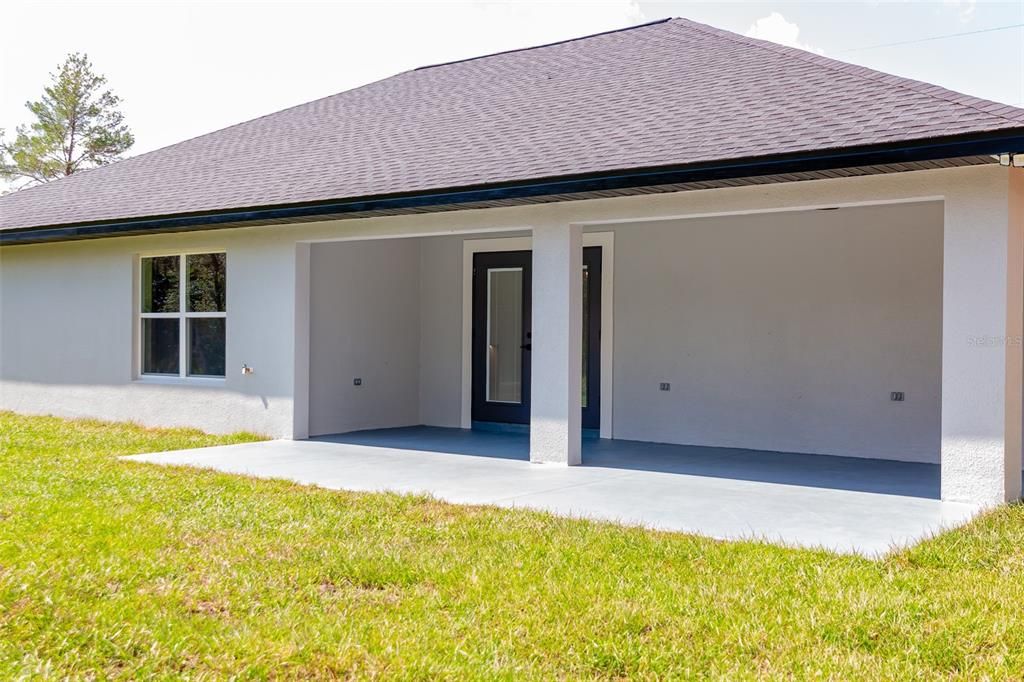 Activo con contrato: $339,900 (3 camas, 2 baños, 1828 Pies cuadrados)