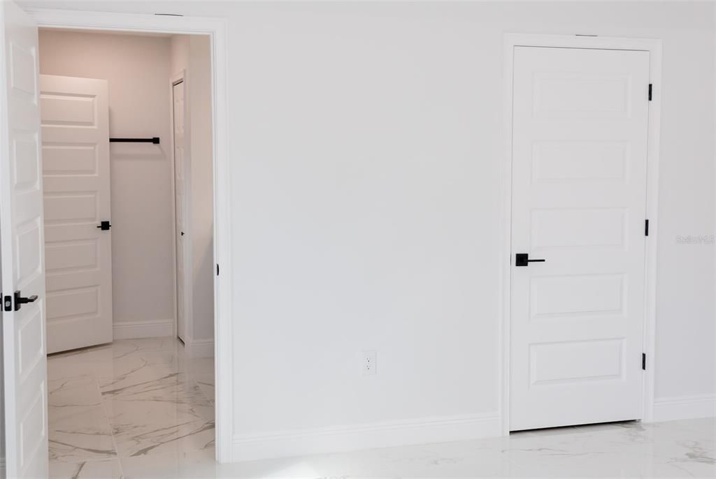 Activo con contrato: $339,900 (3 camas, 2 baños, 1828 Pies cuadrados)