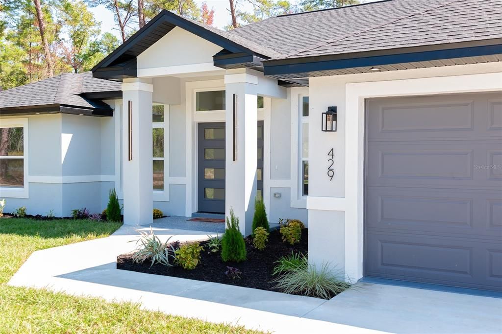 Activo con contrato: $339,900 (3 camas, 2 baños, 1828 Pies cuadrados)