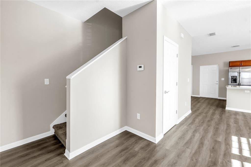 На продажу: $334,900 (3 спален, 2 ванн, 1420 Квадратных фут)