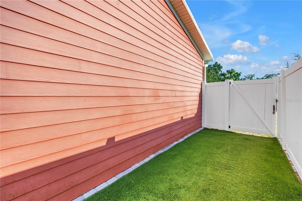 На продажу: $334,900 (3 спален, 2 ванн, 1420 Квадратных фут)