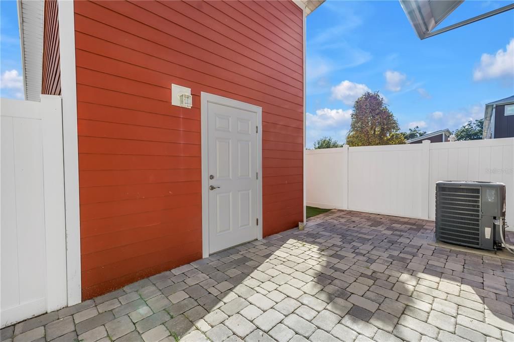 На продажу: $334,900 (3 спален, 2 ванн, 1420 Квадратных фут)