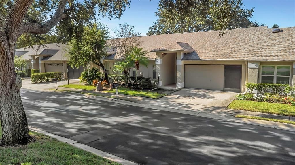 For Sale: $349,900 (2 beds, 2 baths, 1280 Square Feet)