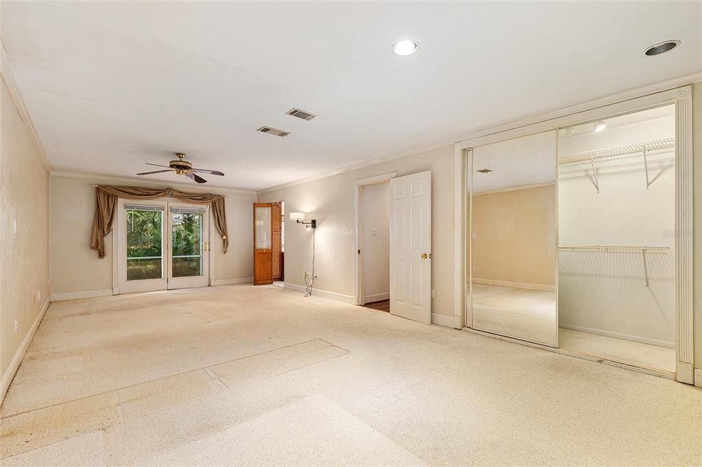 For Sale: $442,000 (3 beds, 2 baths, 2074 Square Feet)