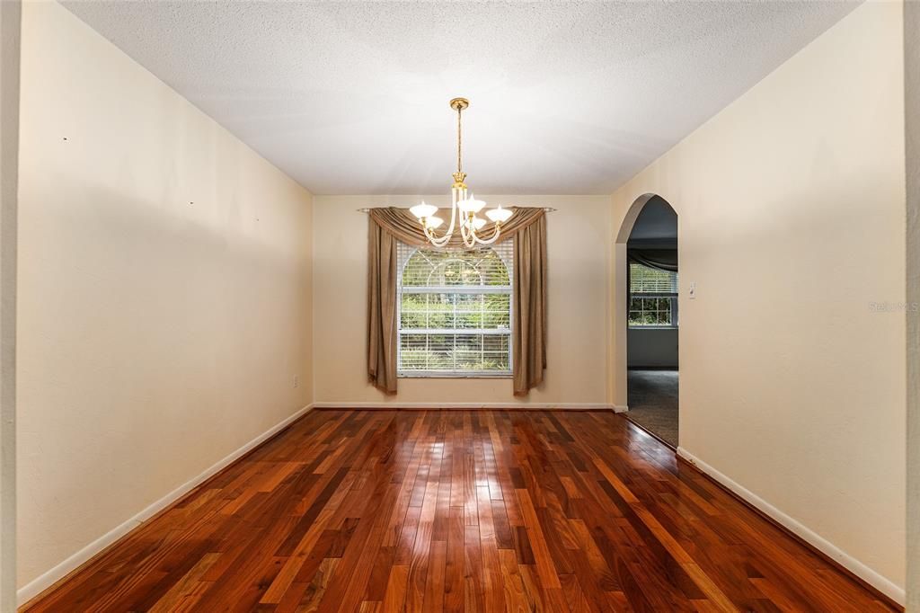 For Sale: $442,000 (3 beds, 2 baths, 2074 Square Feet)