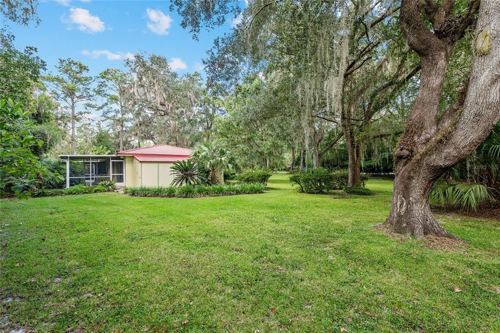 For Sale: $442,000 (3 beds, 2 baths, 2074 Square Feet)