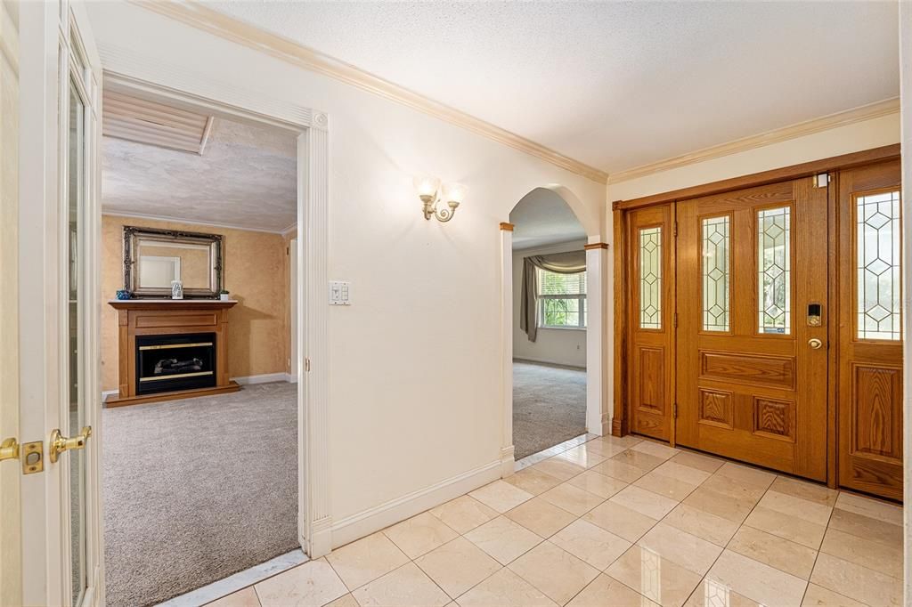 For Sale: $442,000 (3 beds, 2 baths, 2074 Square Feet)