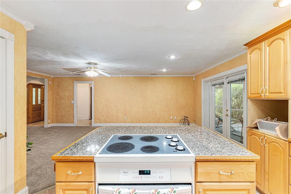 For Sale: $442,000 (3 beds, 2 baths, 2074 Square Feet)