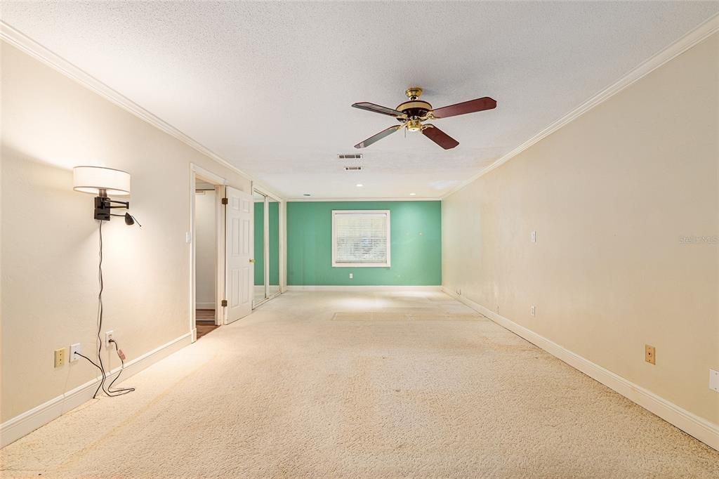 For Sale: $442,000 (3 beds, 2 baths, 2074 Square Feet)