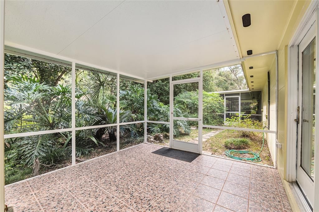 For Sale: $442,000 (3 beds, 2 baths, 2074 Square Feet)