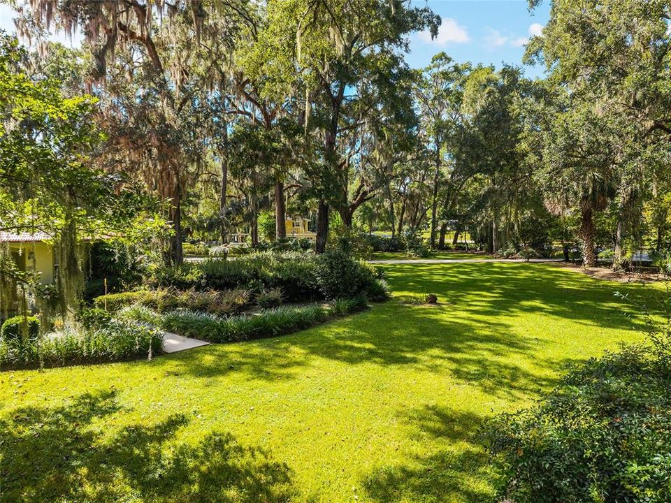 For Sale: $442,000 (3 beds, 2 baths, 2074 Square Feet)