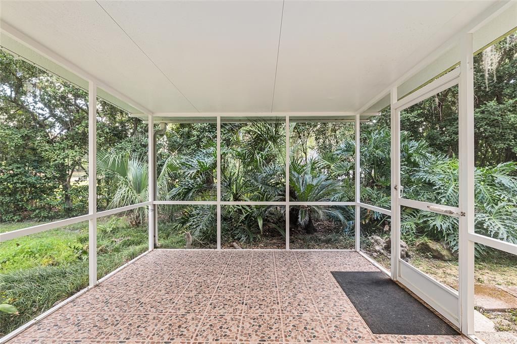 For Sale: $442,000 (3 beds, 2 baths, 2074 Square Feet)