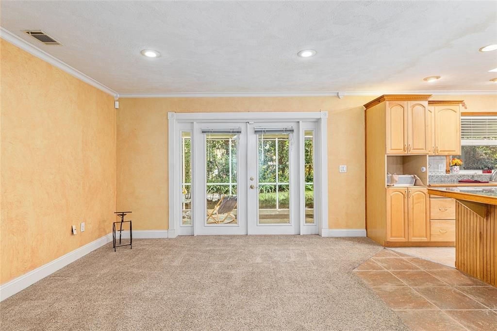 For Sale: $442,000 (3 beds, 2 baths, 2074 Square Feet)