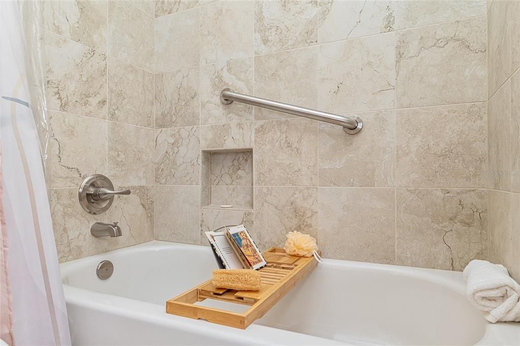 For Sale: $442,000 (3 beds, 2 baths, 2074 Square Feet)