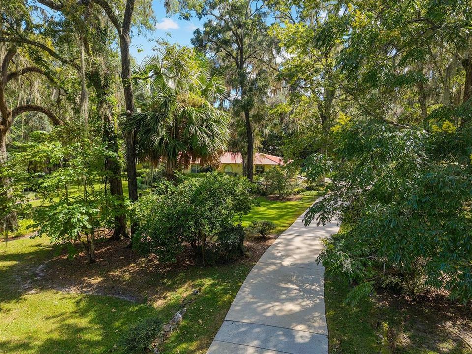 For Sale: $442,000 (3 beds, 2 baths, 2074 Square Feet)