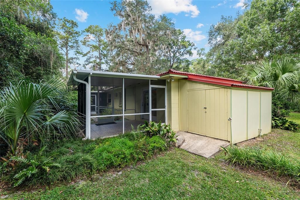 For Sale: $442,000 (3 beds, 2 baths, 2074 Square Feet)