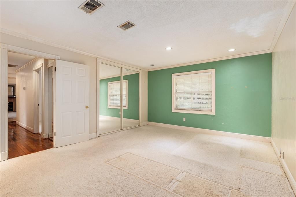 For Sale: $442,000 (3 beds, 2 baths, 2074 Square Feet)