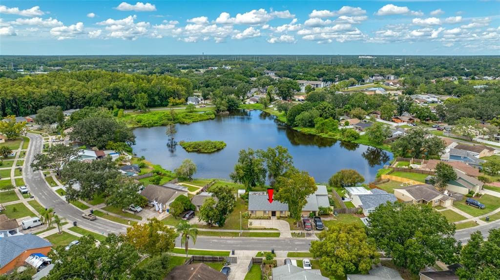 Под контрактом: $339,000 (4 спален, 2 ванн, 1420 Квадратных фут)