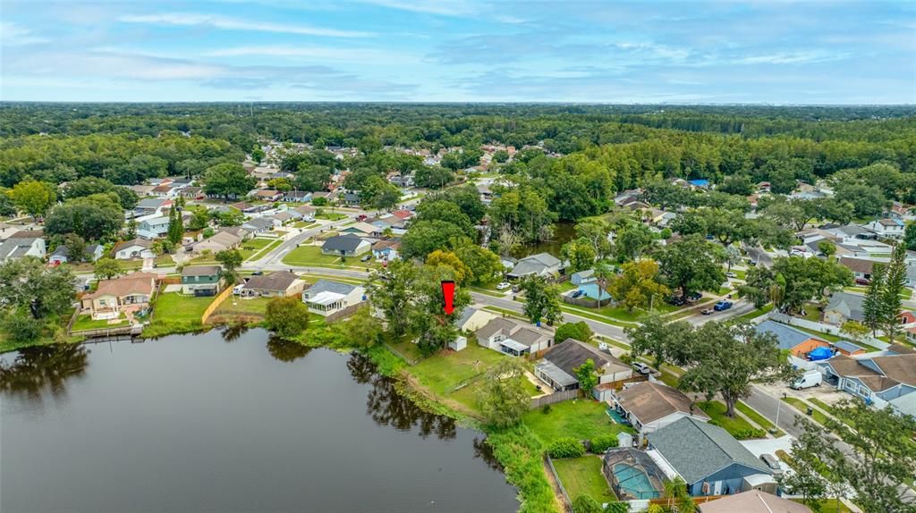 Под контрактом: $339,000 (4 спален, 2 ванн, 1420 Квадратных фут)