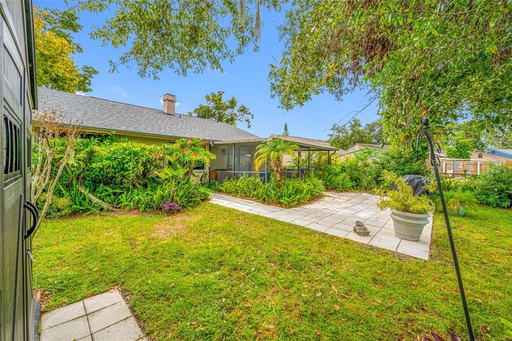 Под контрактом: $339,000 (4 спален, 2 ванн, 1420 Квадратных фут)