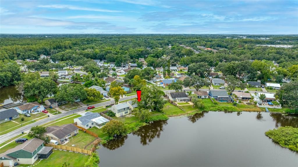 Под контрактом: $339,000 (4 спален, 2 ванн, 1420 Квадратных фут)