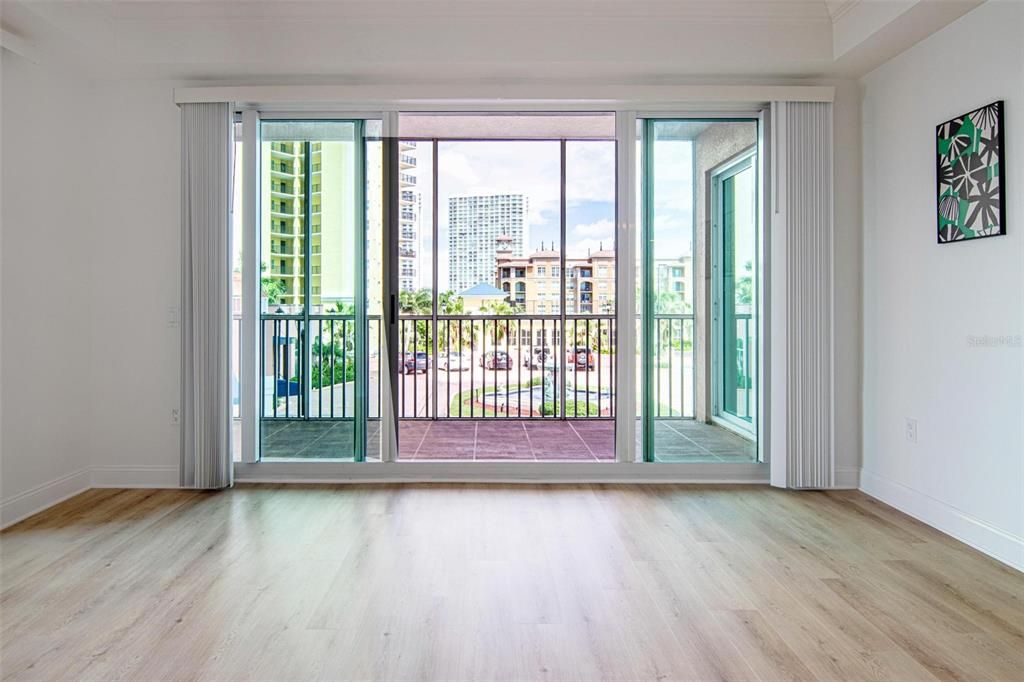 En Venta: $325,000 (2 camas, 2 baños, 1663 Pies cuadrados)