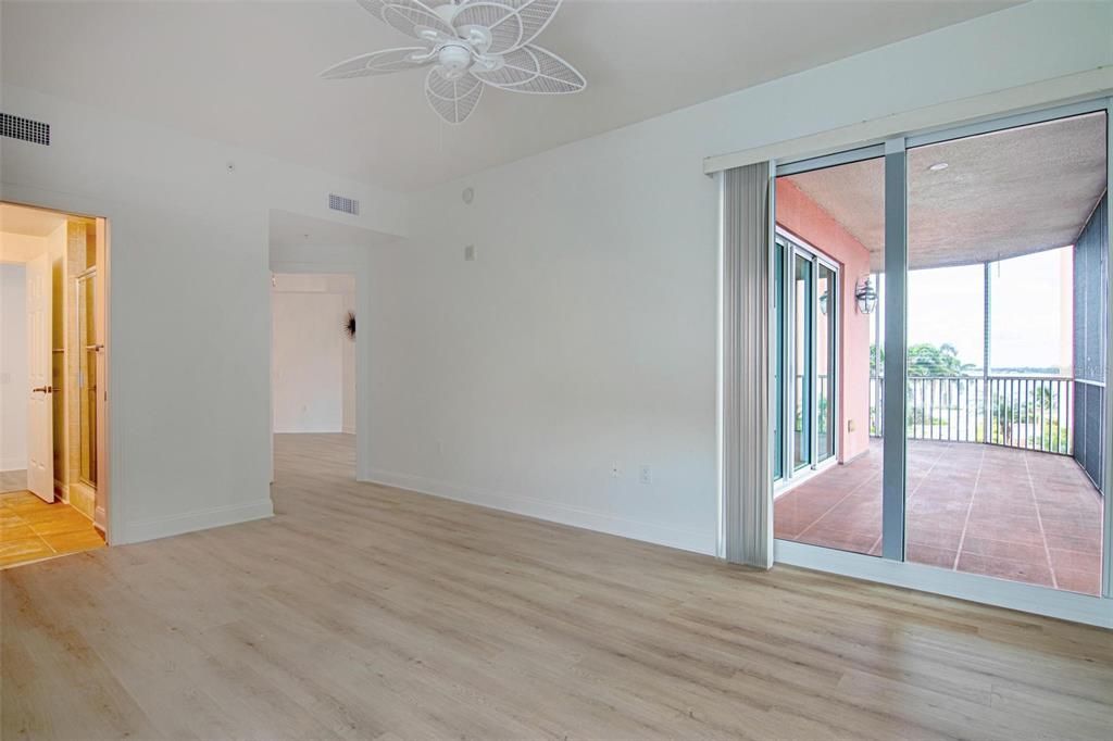 En Venta: $325,000 (2 camas, 2 baños, 1663 Pies cuadrados)