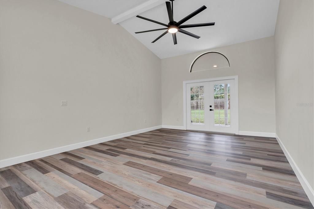 На продажу: $690,900 (4 спален, 3 ванн, 2611 Квадратных фут)