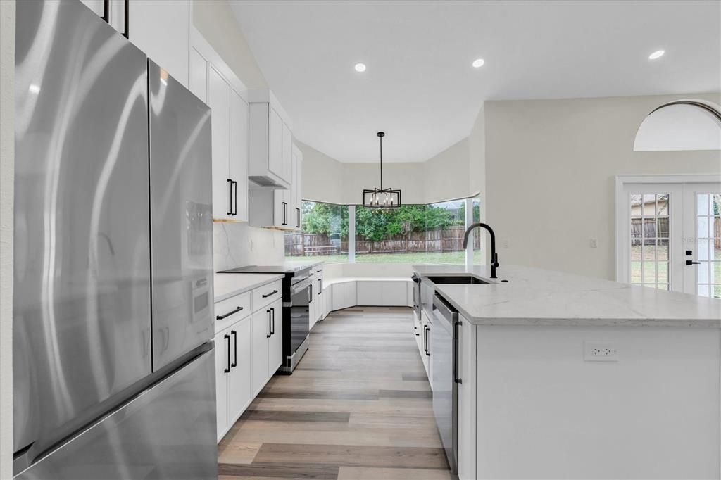 На продажу: $690,900 (4 спален, 3 ванн, 2611 Квадратных фут)