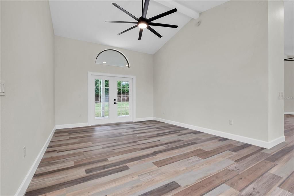 На продажу: $690,900 (4 спален, 3 ванн, 2611 Квадратных фут)