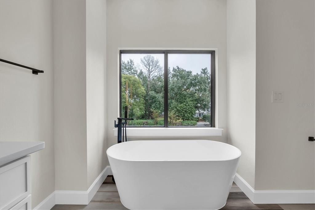 На продажу: $690,900 (4 спален, 3 ванн, 2611 Квадратных фут)