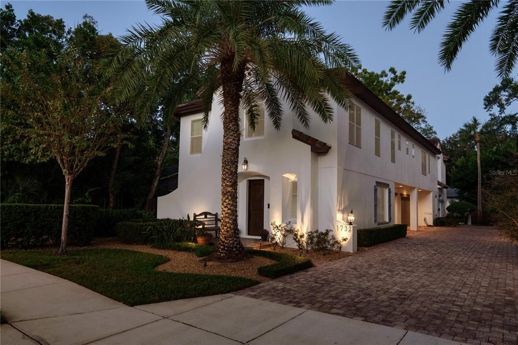 En Venta: $815,000 (3 camas, 3 baños, 2407 Pies cuadrados)