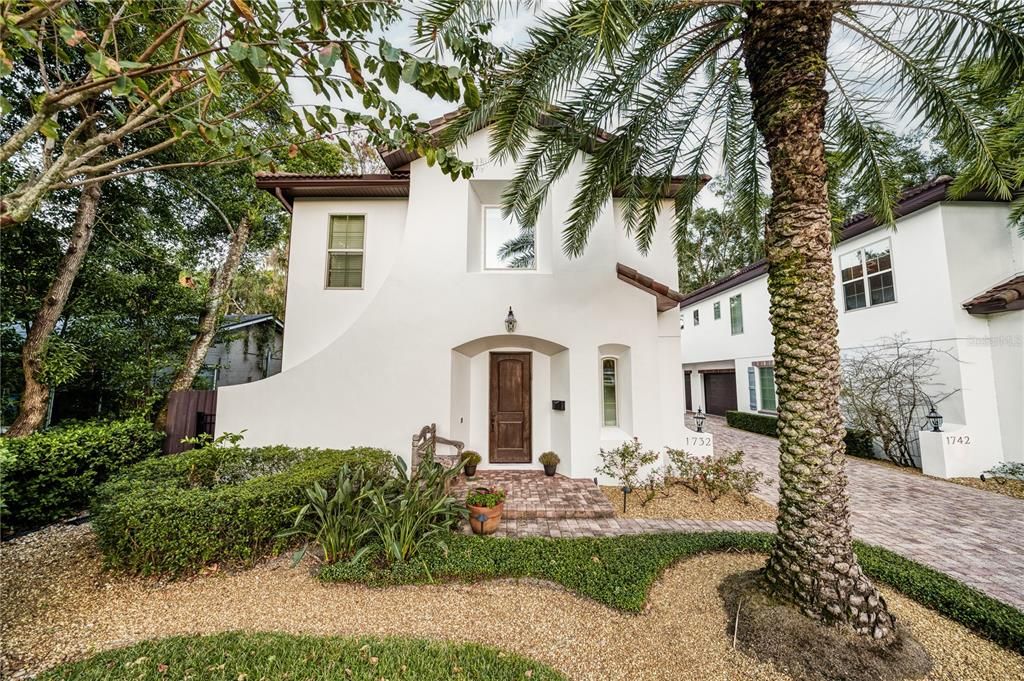 En Venta: $815,000 (3 camas, 3 baños, 2407 Pies cuadrados)