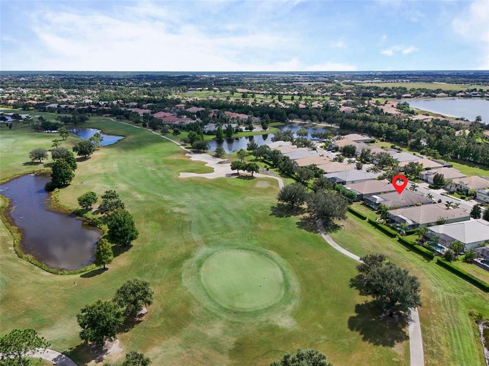 Под контрактом: $685,000 (3 спален, 2 ванн, 2211 Квадратных фут)