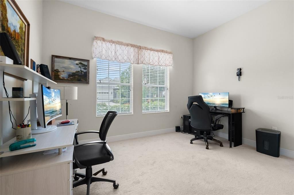 Под контрактом: $685,000 (3 спален, 2 ванн, 2211 Квадратных фут)