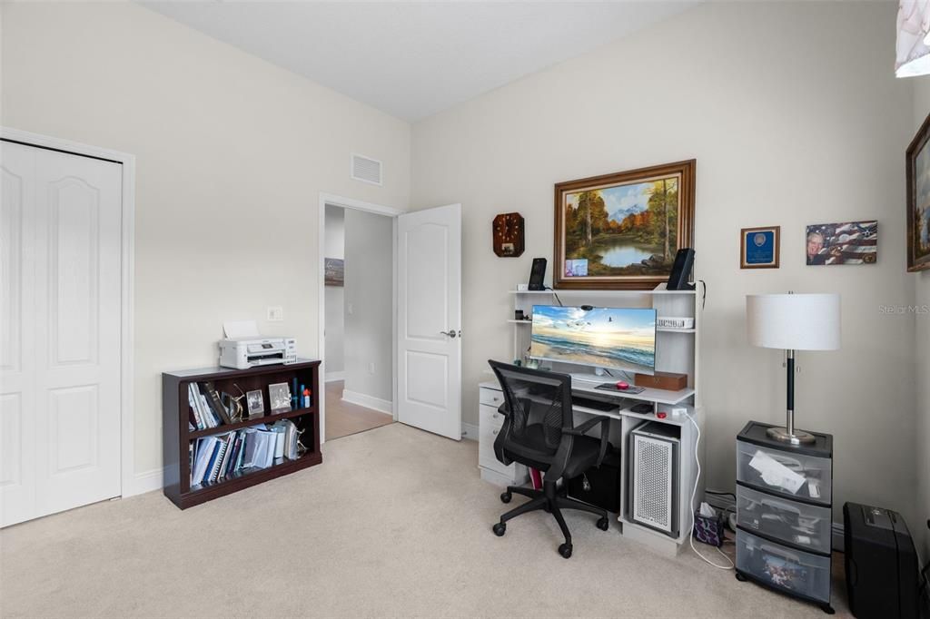 Под контрактом: $685,000 (3 спален, 2 ванн, 2211 Квадратных фут)