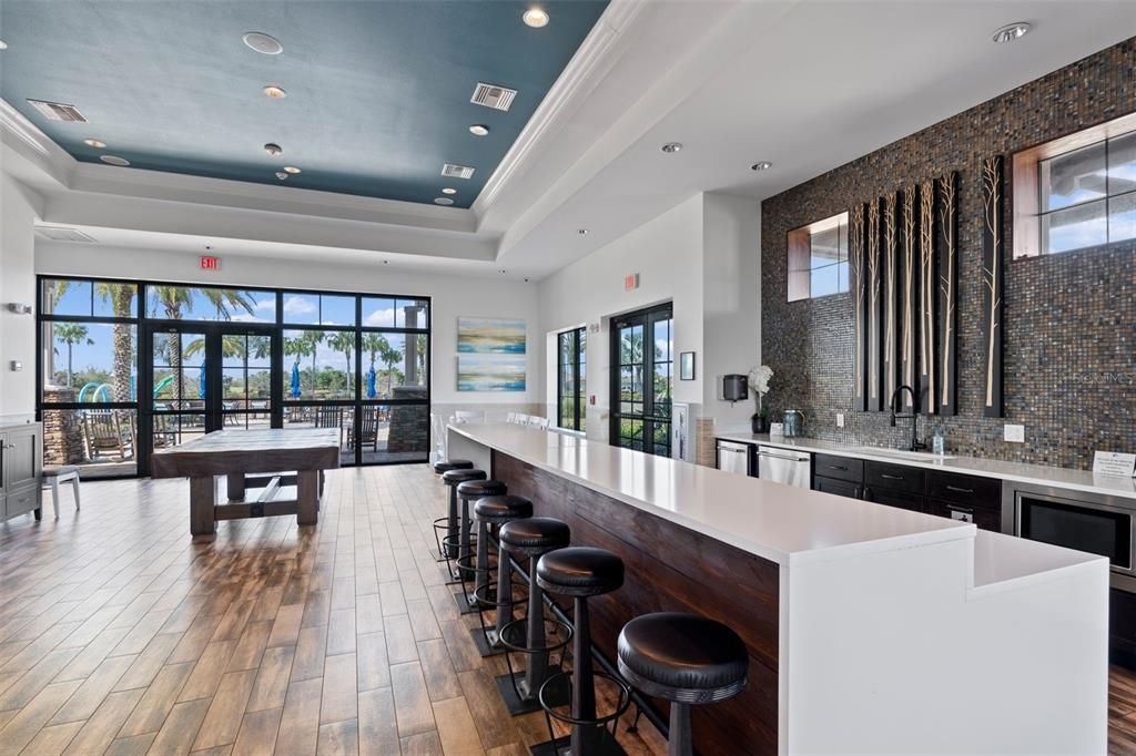 Под контрактом: $685,000 (3 спален, 2 ванн, 2211 Квадратных фут)