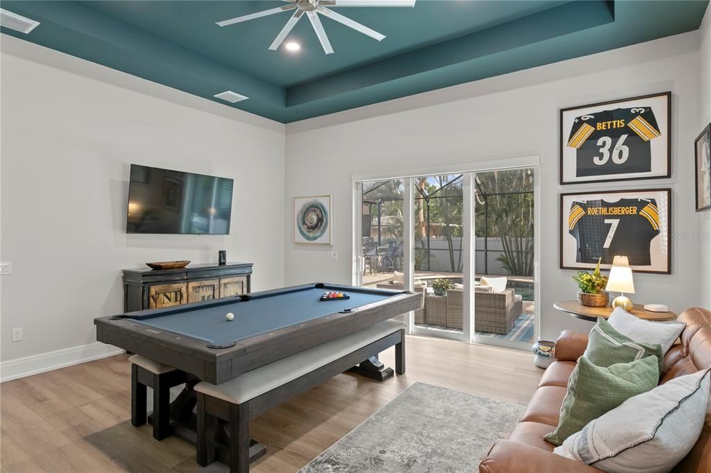 Active With Contract: $2,200,000 (5 beds, 3 baths, 3200 Square Feet)