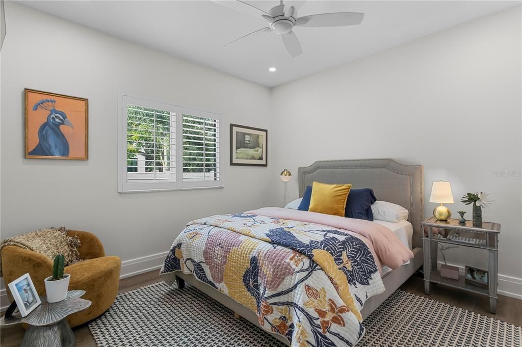 Active With Contract: $2,200,000 (5 beds, 3 baths, 3200 Square Feet)