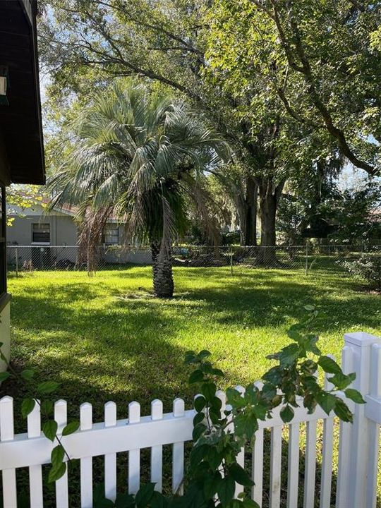 For Sale: $244,000 (2 beds, 2 baths, 1188 Square Feet)