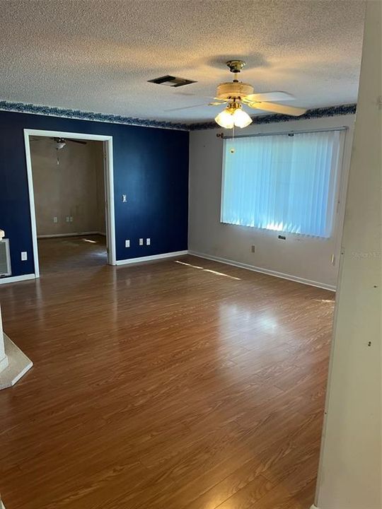 For Sale: $244,000 (2 beds, 2 baths, 1188 Square Feet)